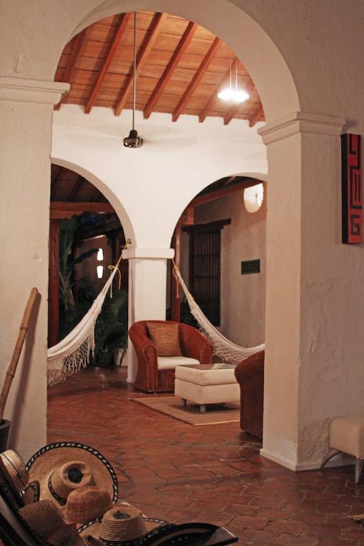 Portal De La Marquesa Hotel Mompos Buitenkant foto